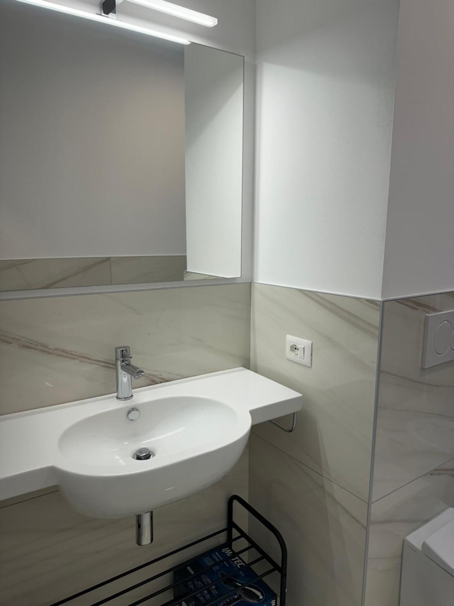 Apartment Palace With Small Swimming Pool, Private Beach, Parking