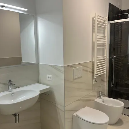 Palace With Small Swimming Pool, Private Beach, Parking Appartamento Lido di Jesolo