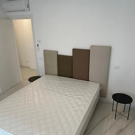 Appartamento Palace With Small Swimming Pool, Private Beach, Parking *